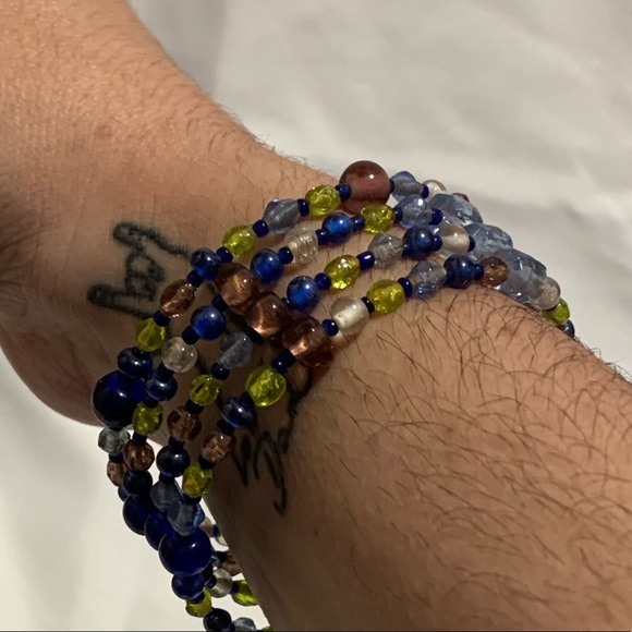 Beaded magnetic bracelet - Picture 3 of 4